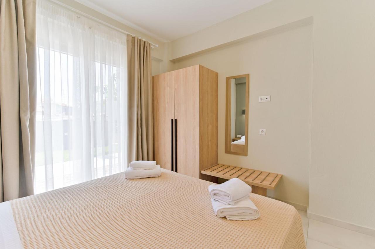 Kasta Family Apartments นิกิติ ภายนอก รูปภาพ