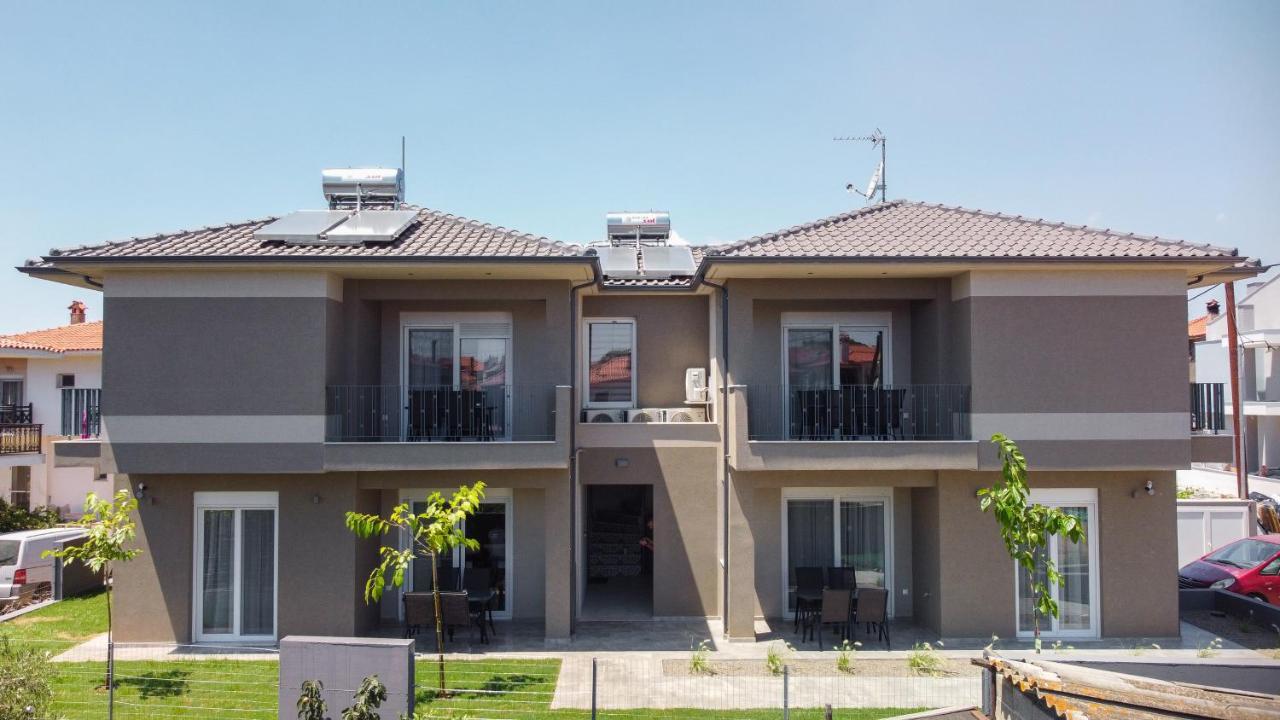 Kasta Family Apartments นิกิติ ภายนอก รูปภาพ